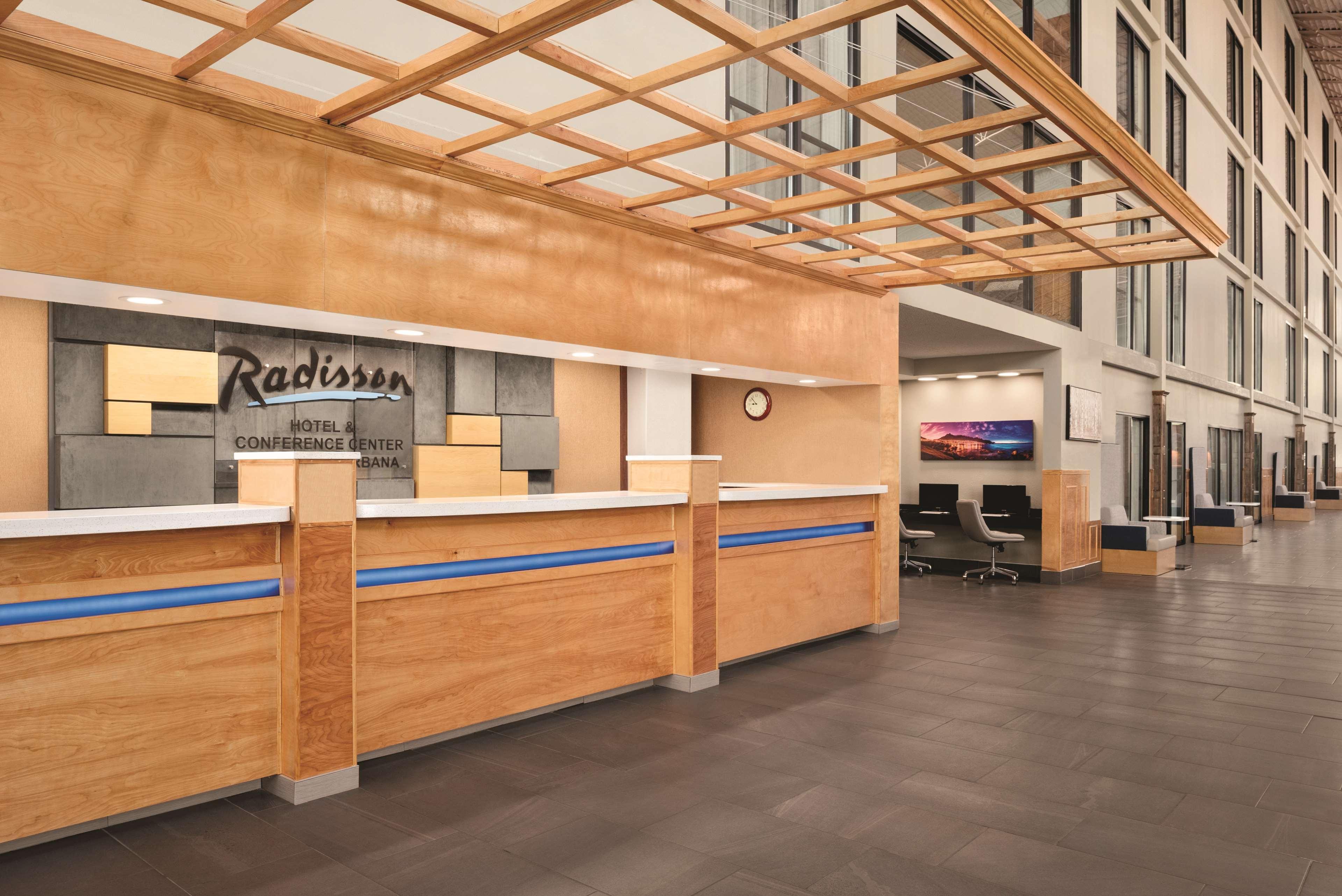 ホテル Wyndham Garden Conference Center Champaign - Urbana エクステリア 写真